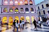 探索澳门夜生活的迷人魅力与娱乐场所的精彩体验