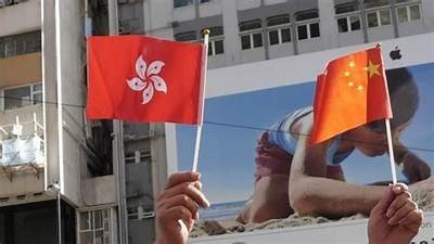 “揭示18款需谨慎使用的手机应用程序及其入口”